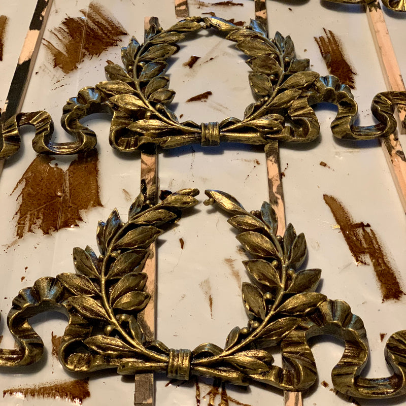 ColumnsDirect.com | Stainable Louis XVI Resin Wreath Applique Design from Brockwell Columns
